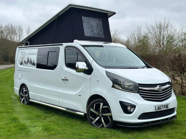 2017 Vauxhall Vivaro: Versatile & Efficient Vans for Every Journey - Image 4