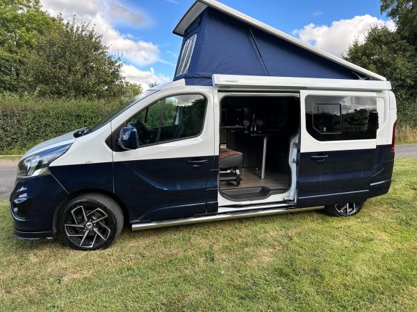 VAUXHALL VIVARO: PERFORMANCE, FEATURES, AND PRICING VAUXHALL VIVARO 2900 CDTI SPORTIVE POP TOP CAMPERVAN FOR SALE - Image 2