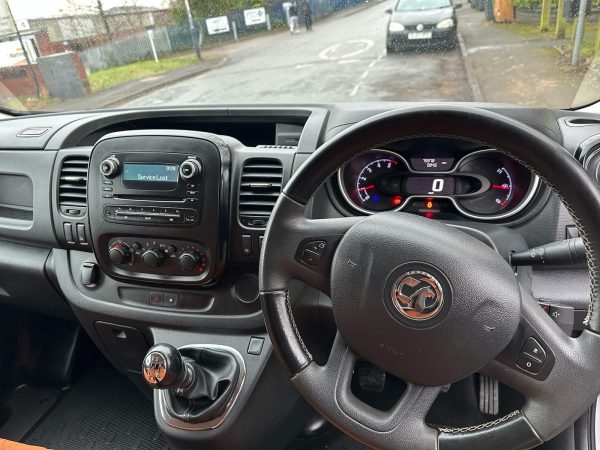 Vauxhall vivaro 270 SWB Campervan Versatile & Efficient - Image 22