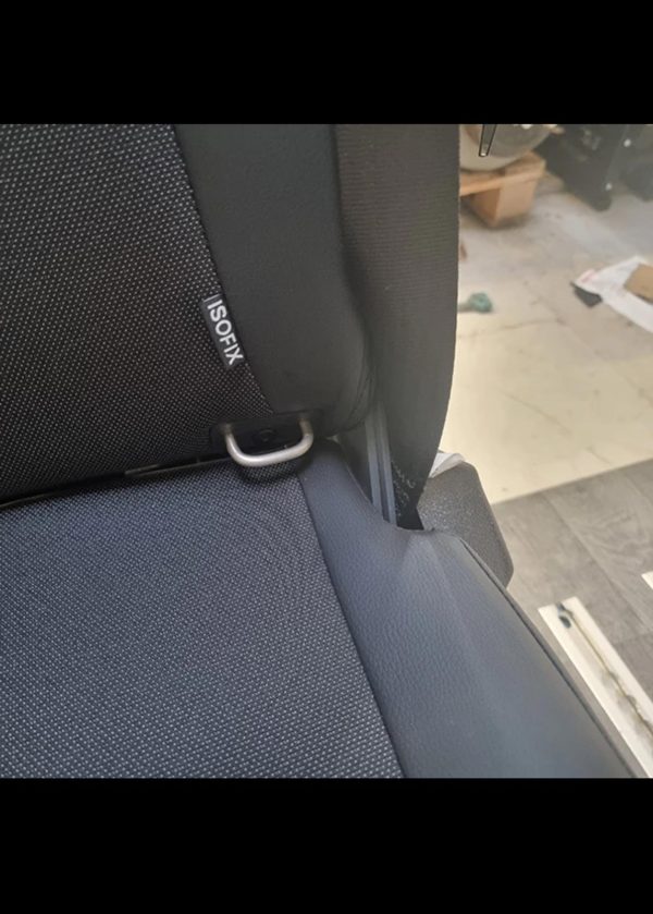 Mobiframe Single Taxi Seat on Rails with Seat Belt and Isofix - Image 7
