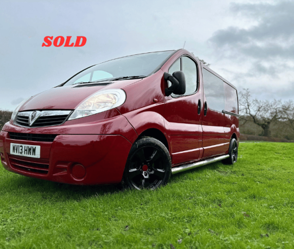 Vauxhall Vivaro 2013: Versatile & Efficient Van for Every Journey